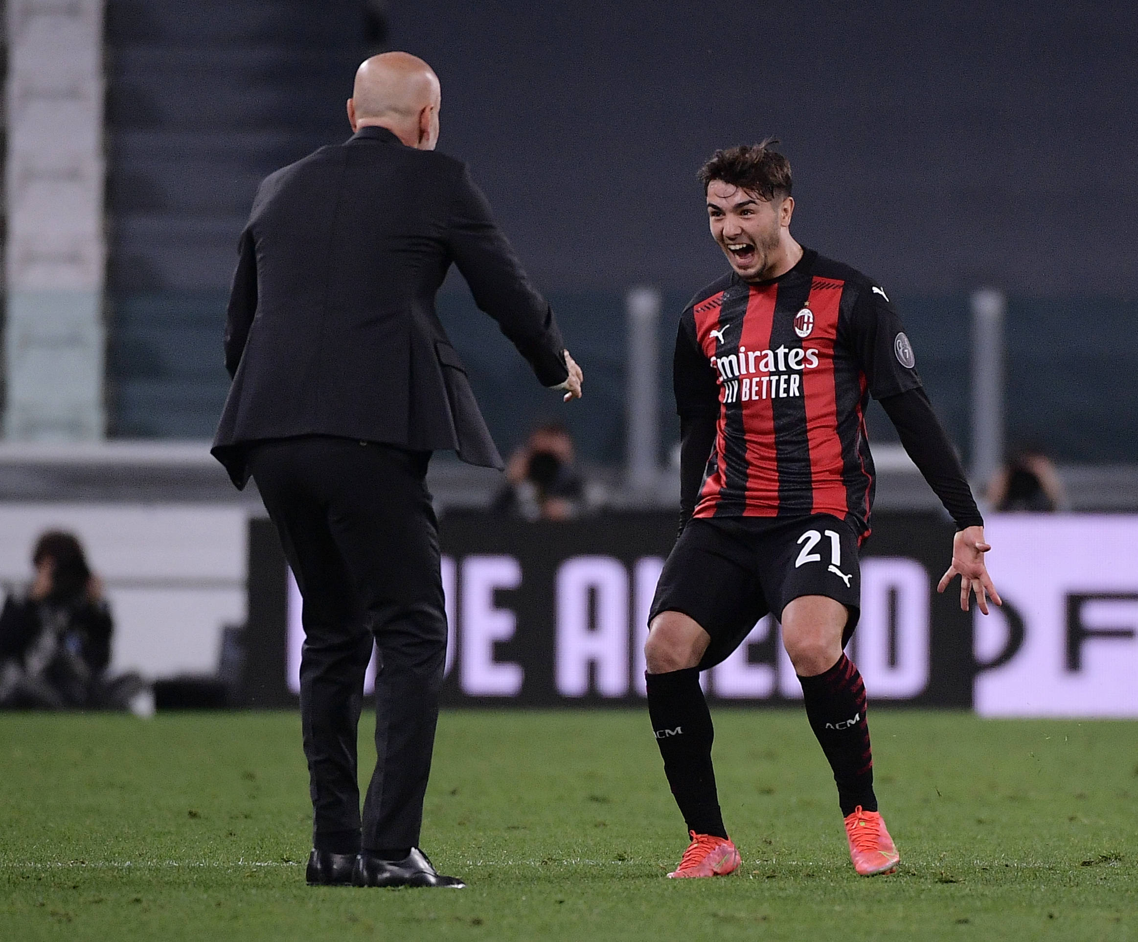 法甲国际比赛日走向成谜，比利亚雷亚尔单刀错失，赛场秩序良好，训练强度明显提升的简单介绍-开云网址