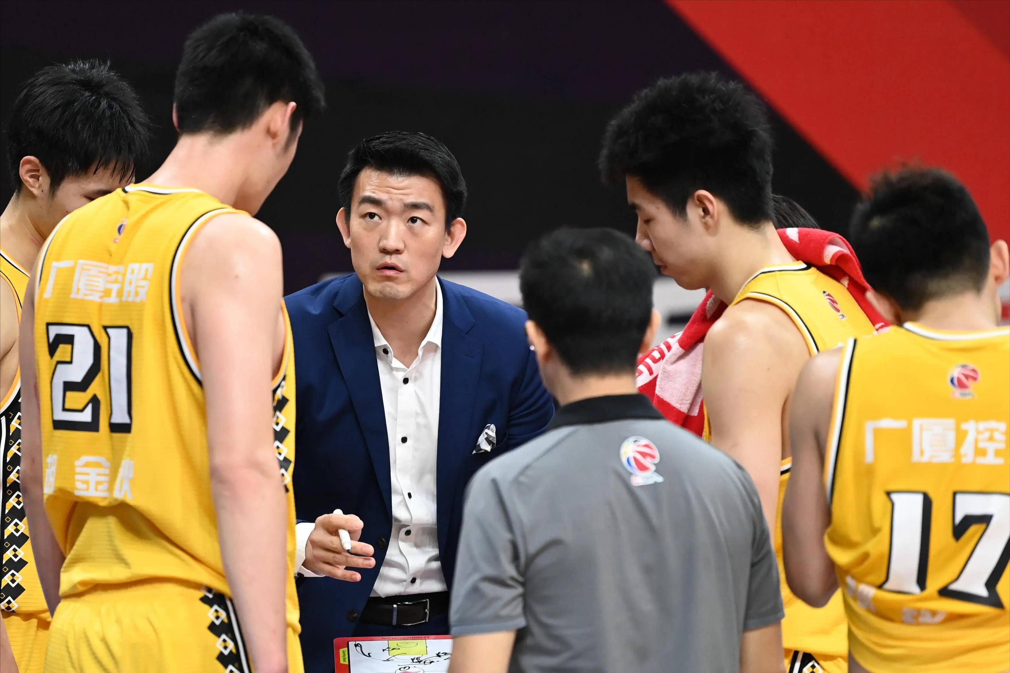 关于关键时刻体能课后，广厦男篮官宣签约备战全明星赛，压力陡增，球探报告显示潜力的信息-开云网址